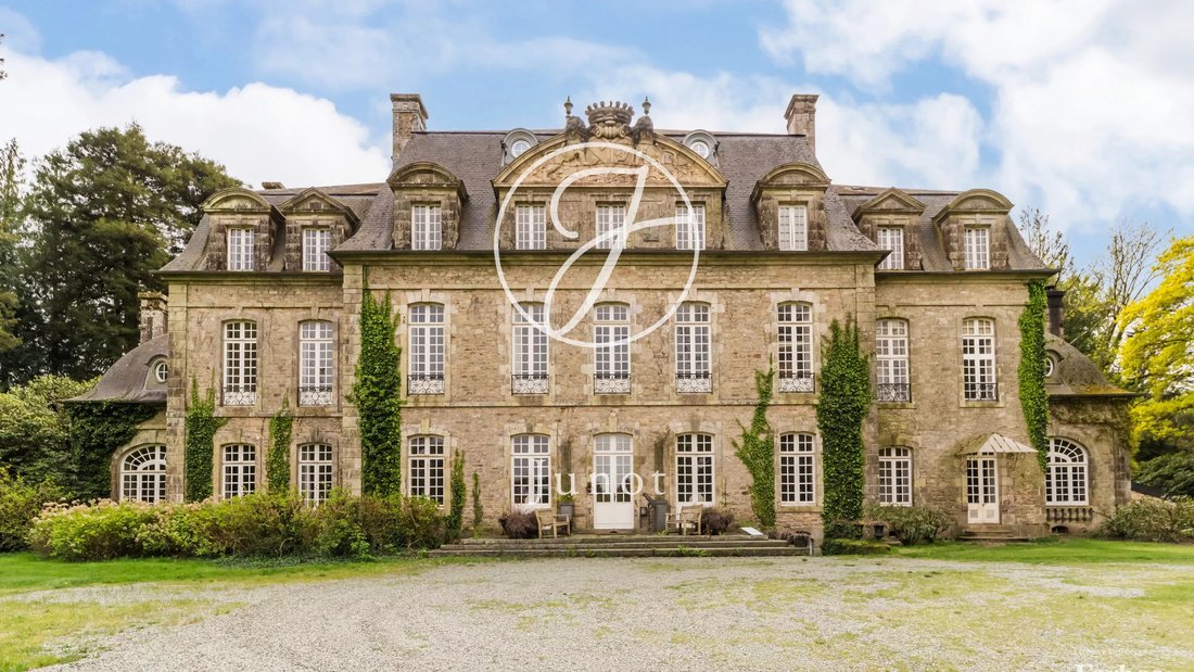 Castle in Kervaric-Kerichant-Lanveur, Lorient, France 1 - 17655250