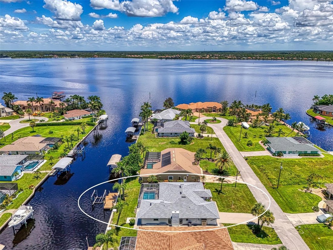 House in Port Charlotte, Florida, United States 1 - 17727105