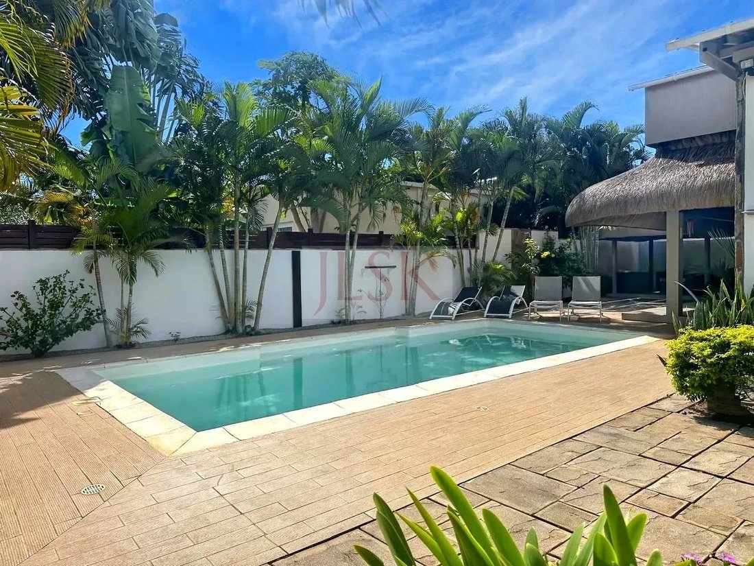 Villa in Pointe aux Piments, Pamplemousses District, Mauritius 2 - 17728004