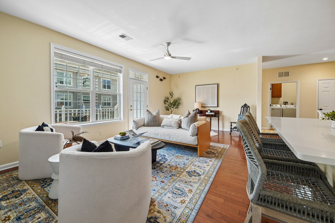 Condo in Little Falls, New Jersey, United States 4 - 17726322