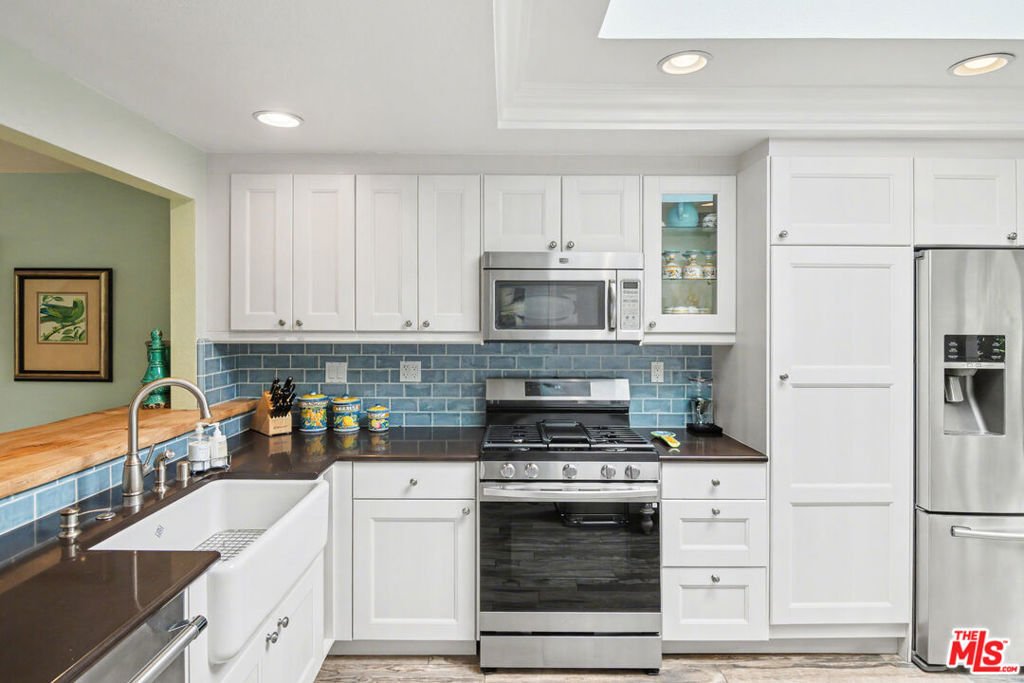 Townhouse in Huntington Beach, California, United States 5 - 17729302