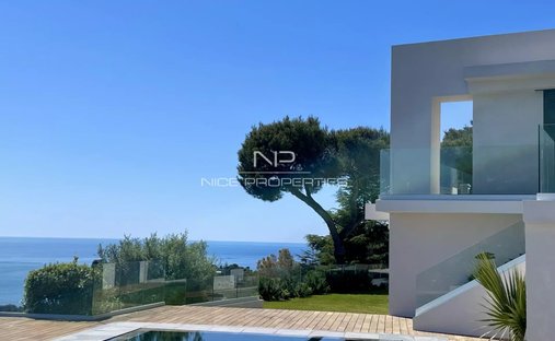 Villa in Village-Cros de Caste-Coupiere-Mont Gros, Roquebrune-Cap-Martin, France 1