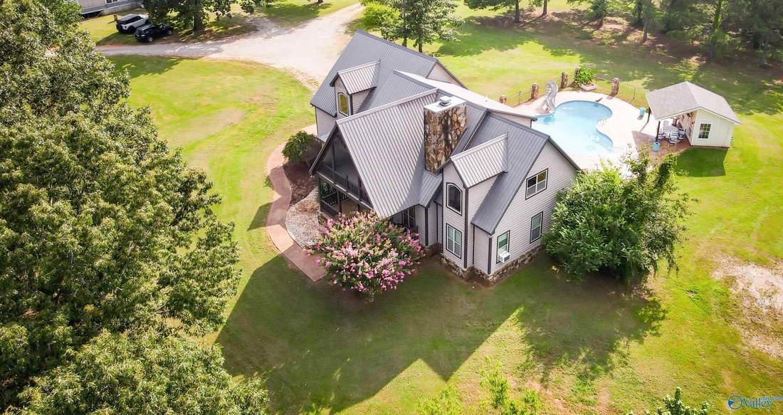 House in Laceys Spring, Alabama, United States 1 - 17680957