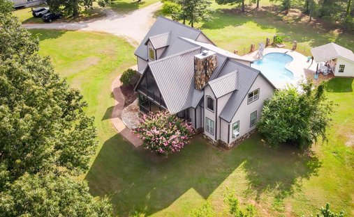 House in Laceys Spring, Alabama, United States 1