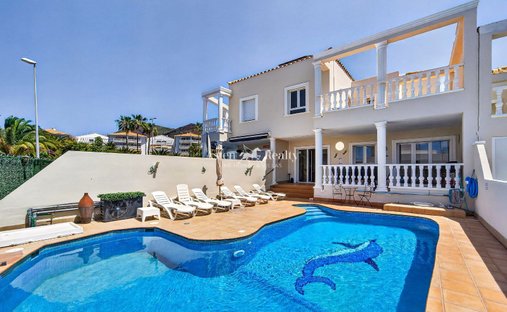 Villa in Los Cristianos, Canary Islands, Spain 1