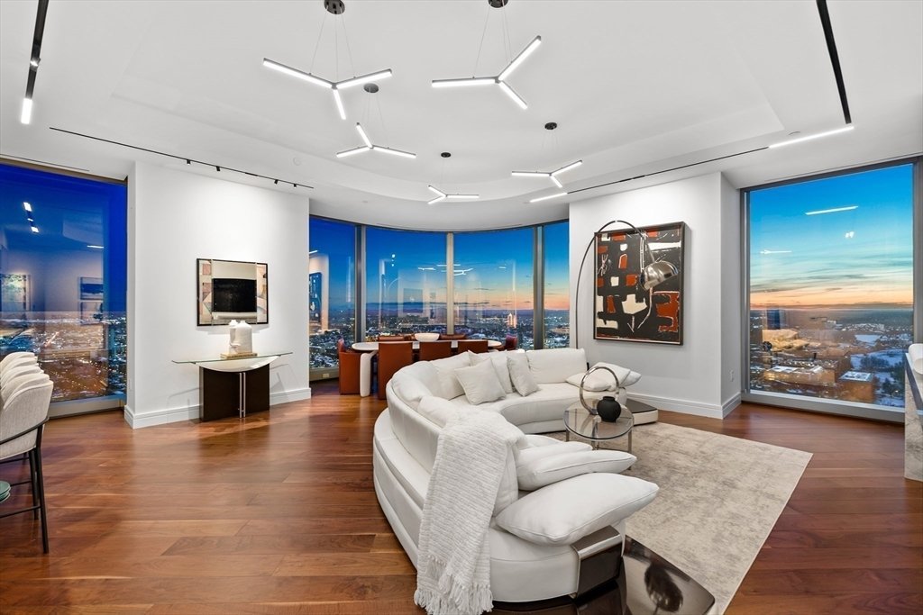 Condo in Boston, Massachusetts, United States 2 - 17381864
