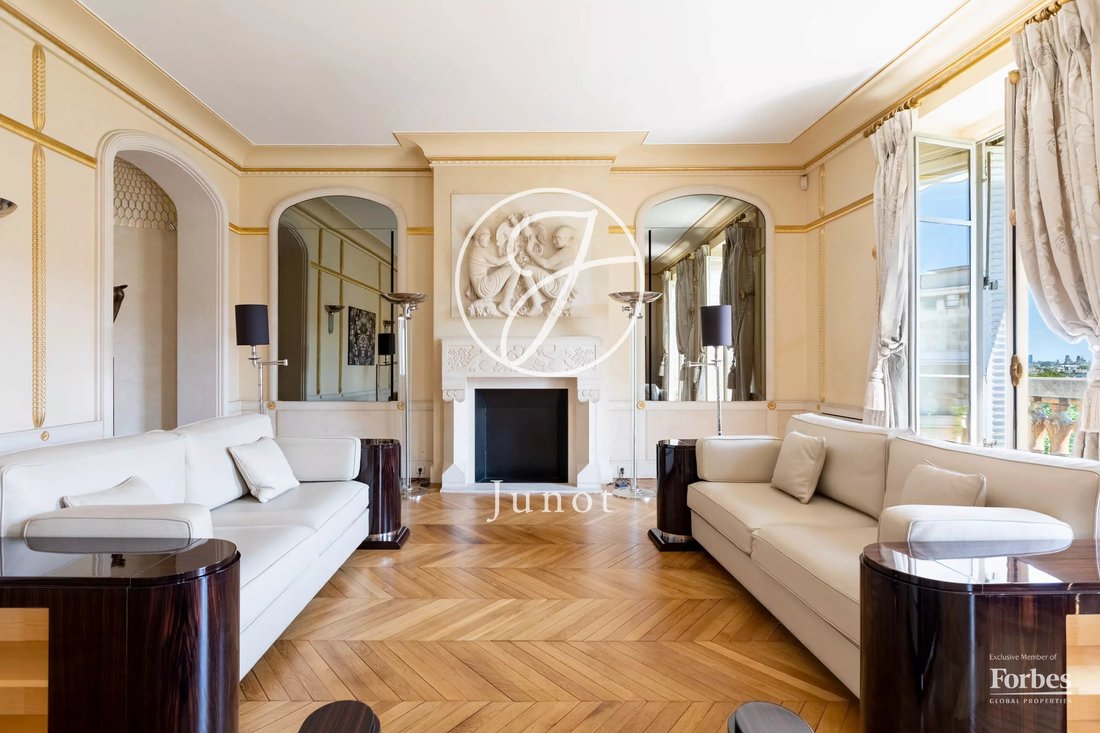 Apartment in Chaillot, Paris 16e Arrondissement, Paris 4 - 17719834