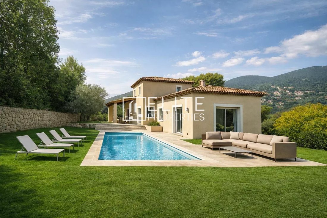 Villa in Grasse, Provence-Alpes-Côte d'Azur, France 2 - 17726879