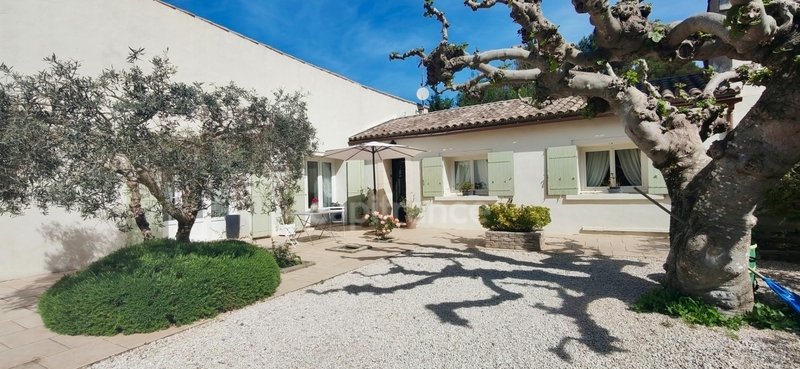 House in Fontvieille, Provence-Alpes-Côte d'Azur, France 3 - 17730819