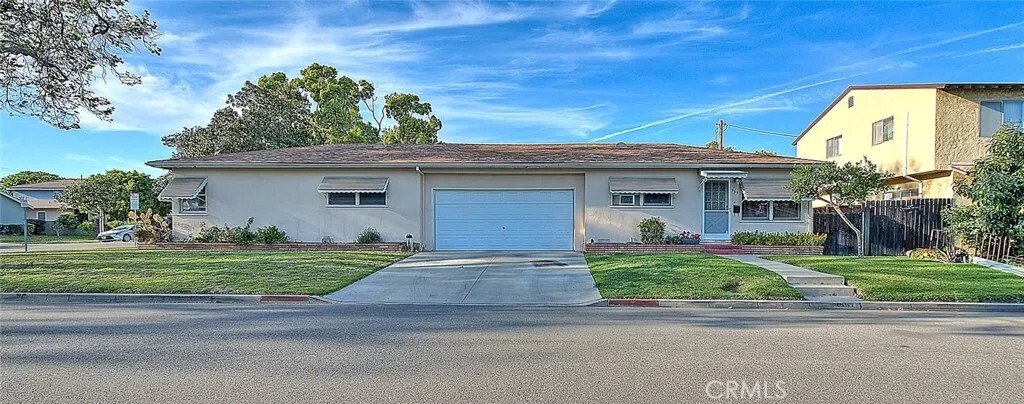 Temple City, California, United States 3 - 17461896