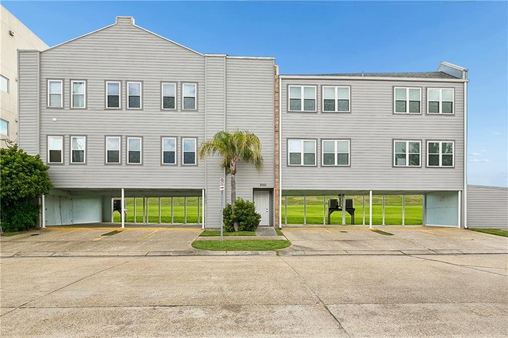 Metairie, Louisiana, United States 1 - 17729357