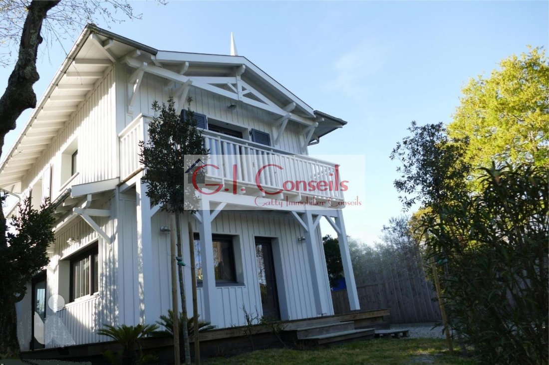 Villa in Nord Est, Andernos-les-Bains, France 1 - 17632456