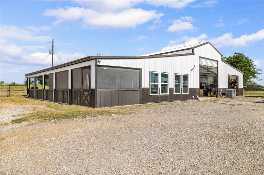 House in Gainesville, Texas, United States 2 - 17730493