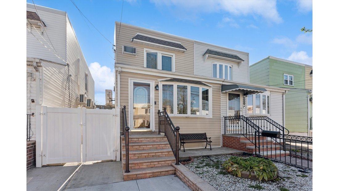 House in New York, New York, United States 2 - 17671004