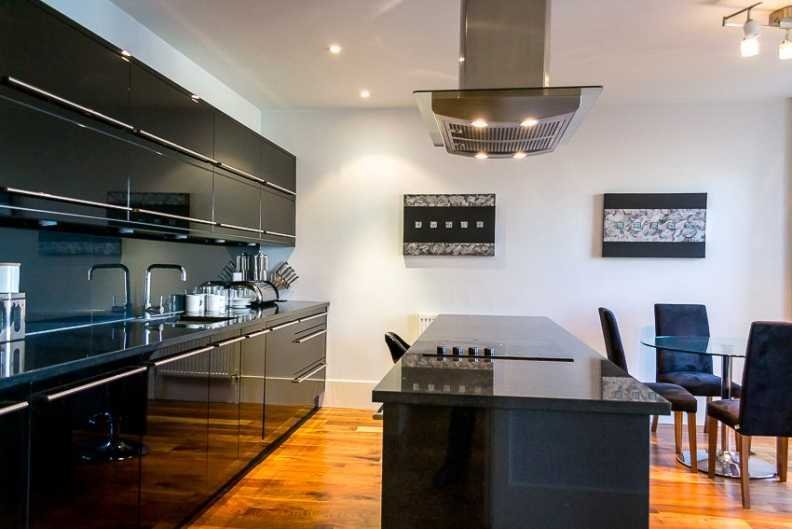 Apartment in Holborn, Camden, England 3 - 17729483