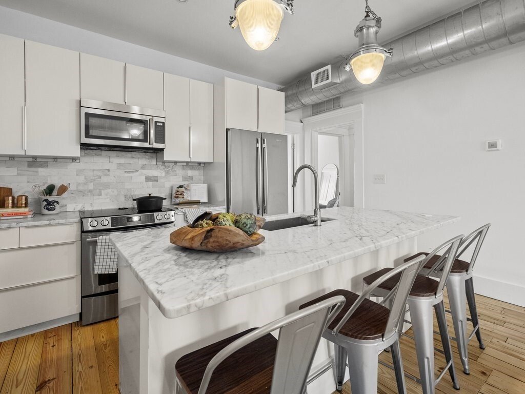 Condo in Boston, Massachusetts, United States 2 - 17731085