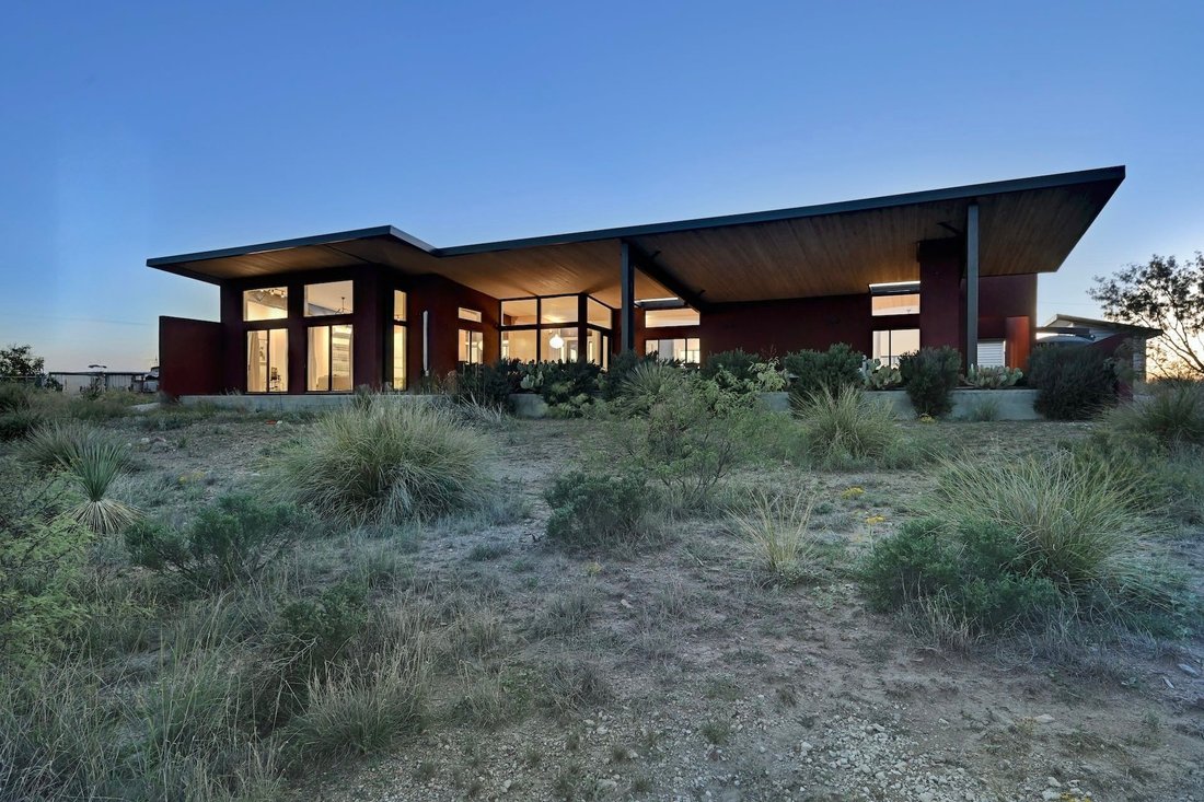 House in Marfa, Texas, United States 1 - 17728918
