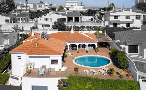 Villa in Olhos de Agua, Algarve, Portugal 1