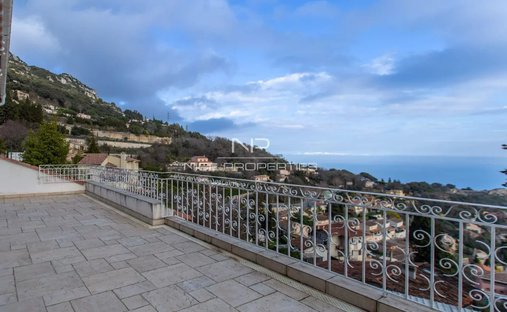 Villa in La Turbie, Provence-Alpes-Côte d'Azur, France 1