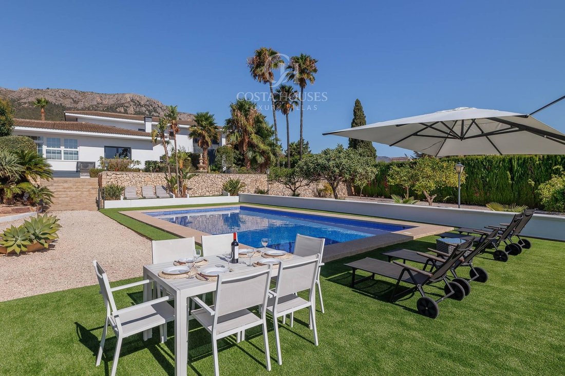 Villa in Calp / Calpe, Valencian Community, Spain 2 - 17730622