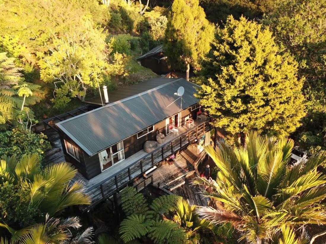 House in Great Barrier Island / Aotea, Auckland, New Zealand 4 - 17732205