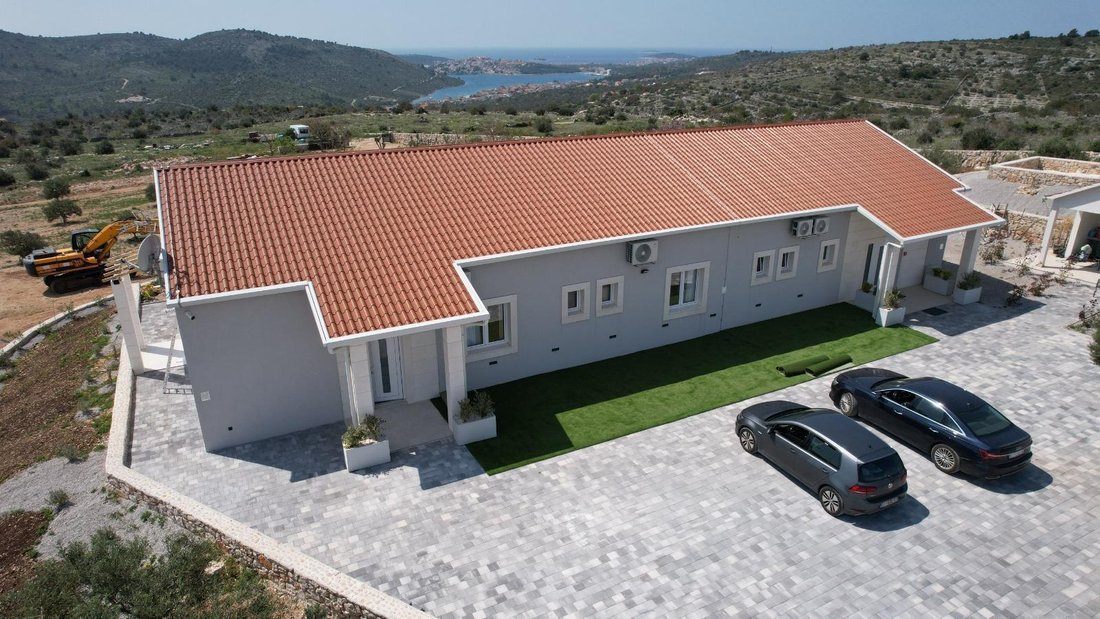 Villa in Rogoznica, Sibenik-Knin County, Croatia 1 - 15114354