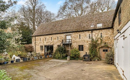 House in Mile End, Ely, England 1