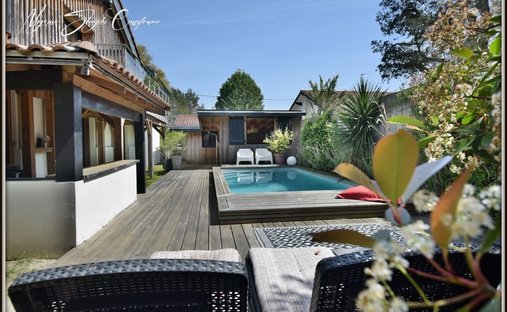 House in Ouest, Soustons, France 1
