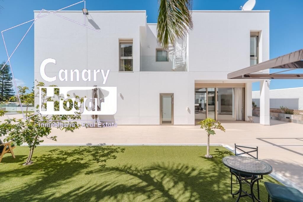 Villa in Adeje, Canary Islands, Spain 2 - 17730703