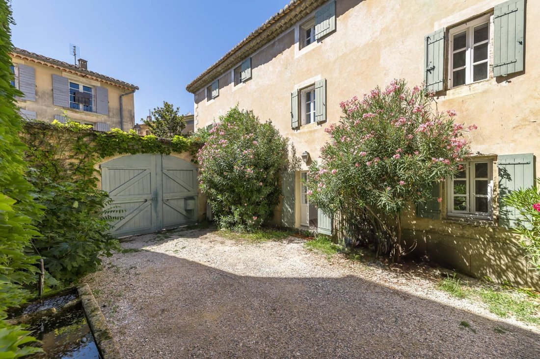 Haus in Gordes, Provence-Alpes-Côte d'Azur, Frankreich 2 - 17730196