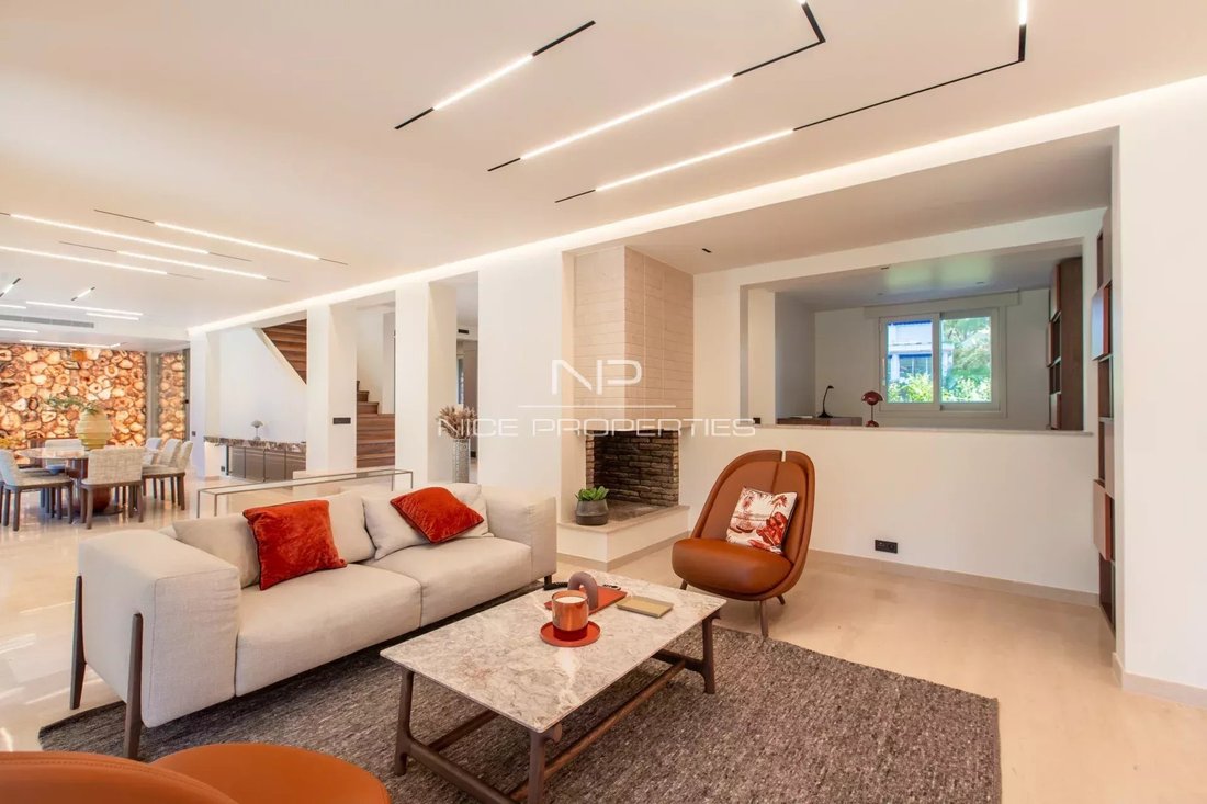 Estate in Saint-Jean-Cap-Ferrat, Provence-Alpes-Côte d'Azur, France 2 - 17727932