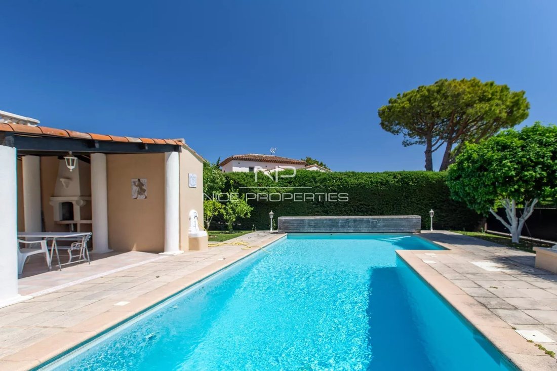 Villa in Villefranche-sur-Mer, Provence-Alpes-Côte d'Azur, France 5 - 17727860