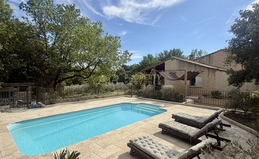 House in Lauris, Provence-Alpes-Côte d'Azur, France 1