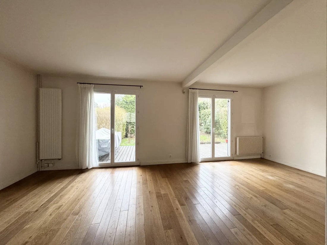 House in Nord, Chambourcy, France 3 - 17727433