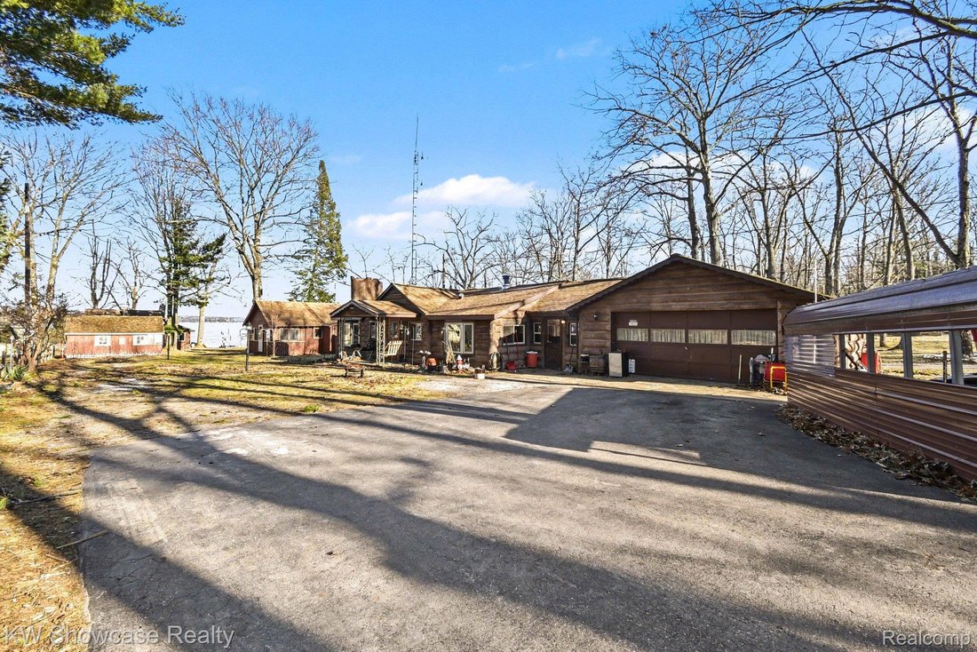 House in Hubbard Lake, Michigan, United States 5 - 17728477