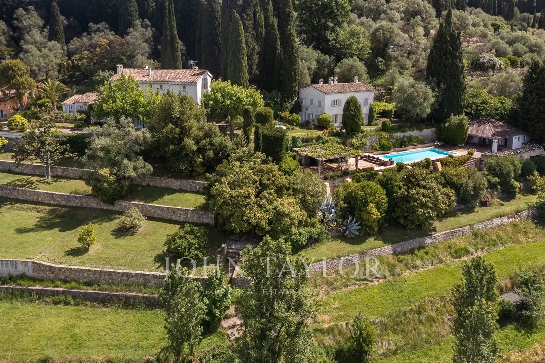 House in Grasse, Provence-Alpes-Côte d'Azur, France 1 - 11485848