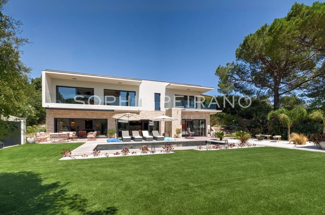 Villa en Mougins, Provenza-Alpes-Costa Azul, Francia 1 - 17727981