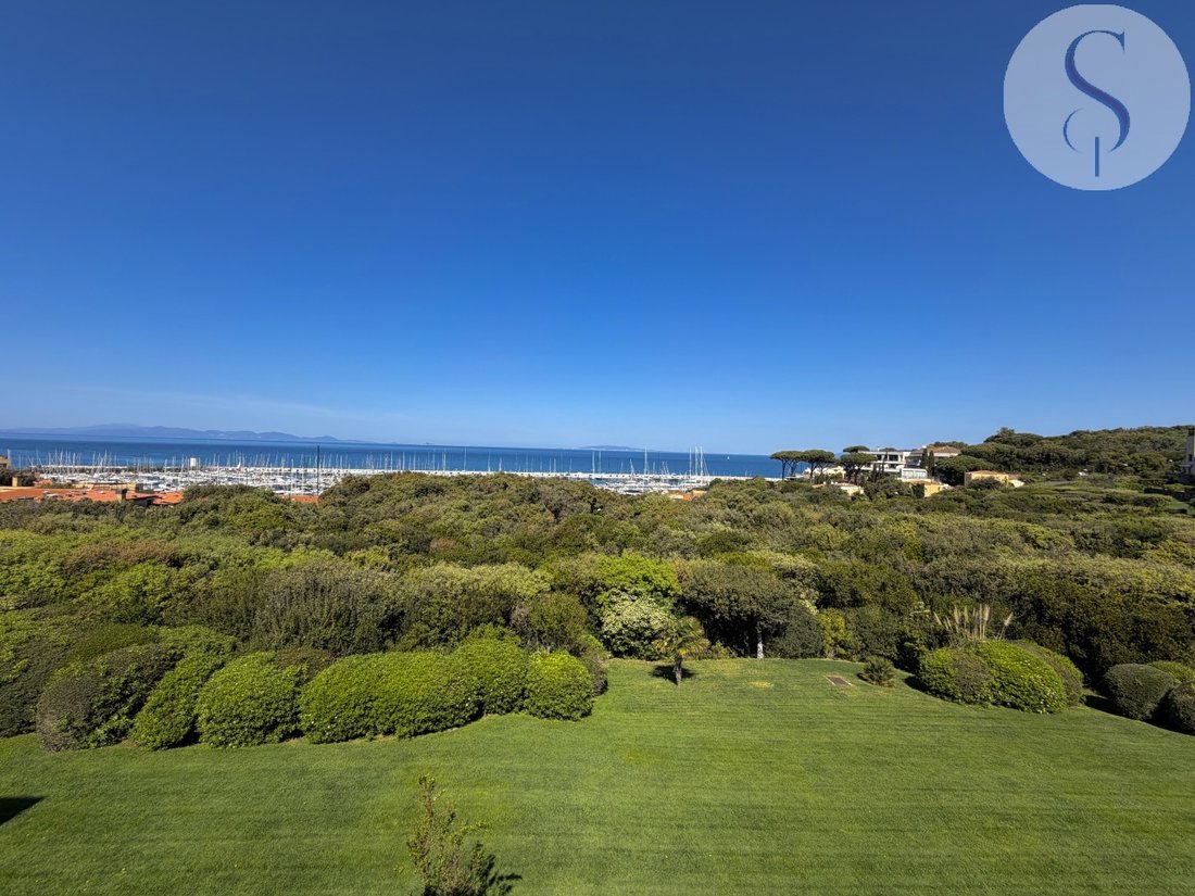 Apartment in Castle of Castiglione, Castiglione della Pescaia, Tuscany 2 - 17729472