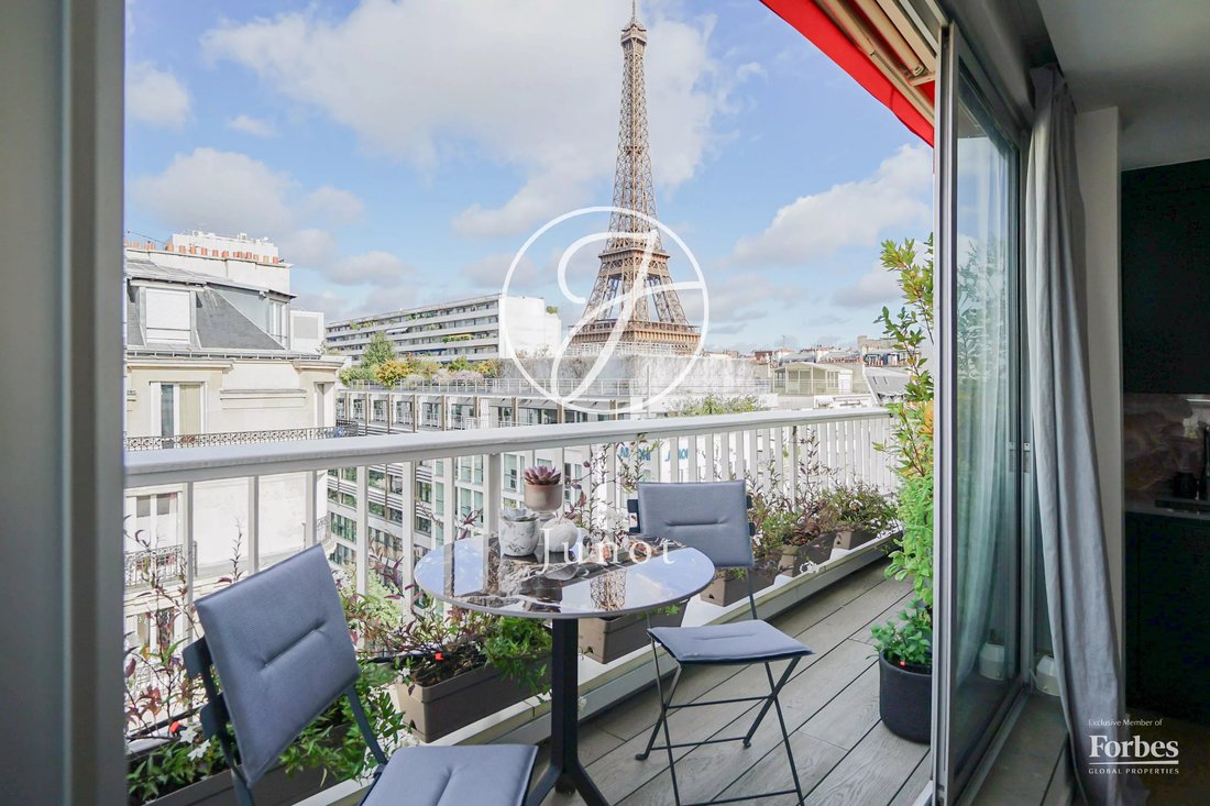 Apartment in Dupleix-Motte Picquet, Paris 15e Arrondissement, Paris 1 - 17646805
