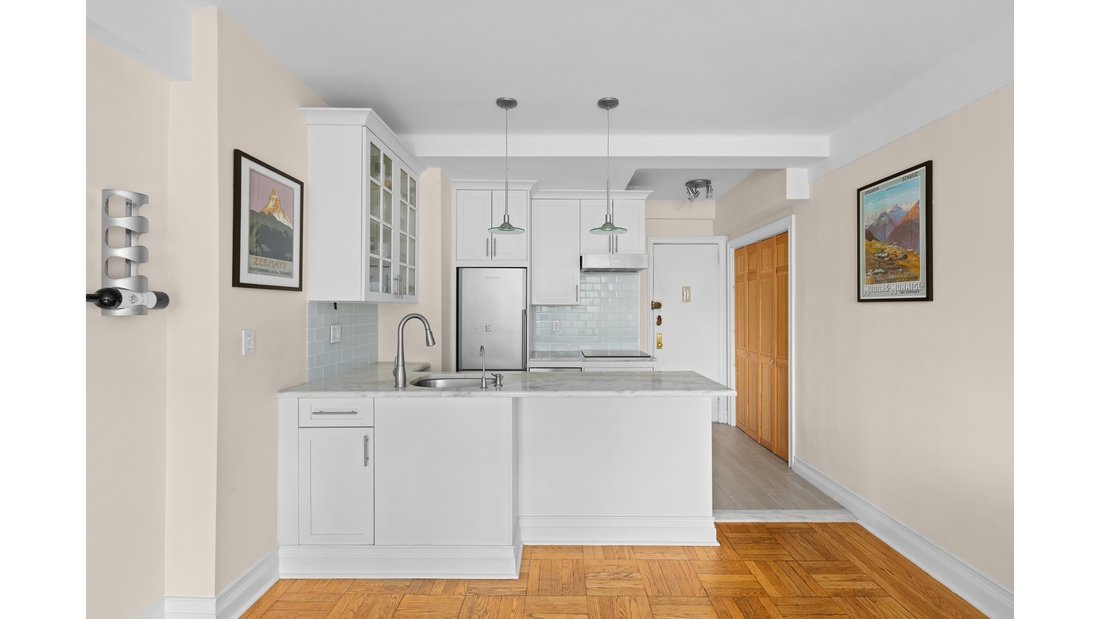 Co Op in New York, New York, United States 3 - 17727758