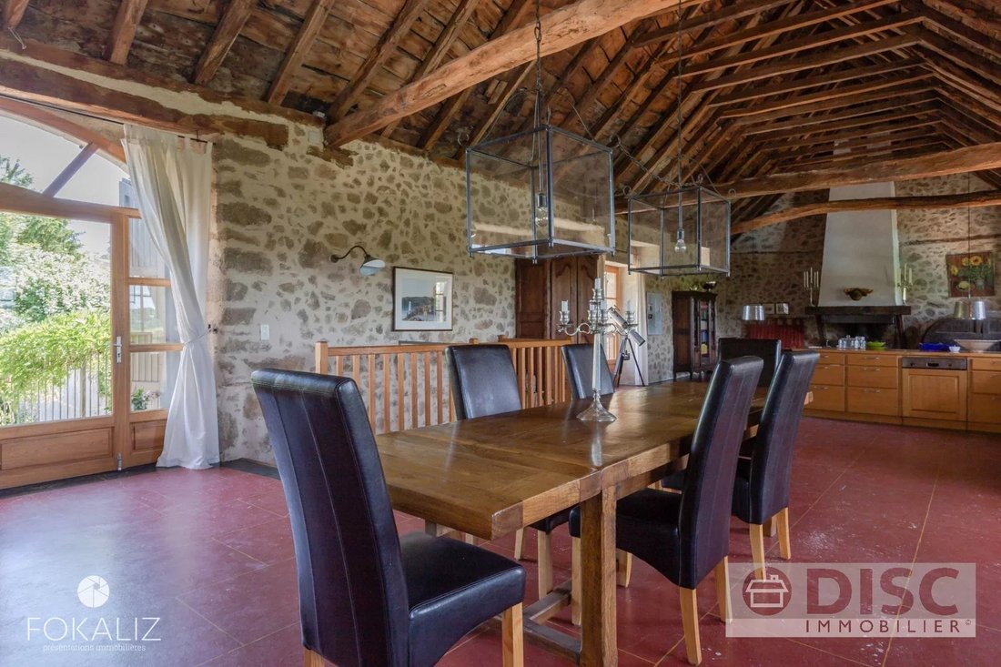 Estate in Saint-Andre-de-Najac, Occitania, France 4 - 17728139
