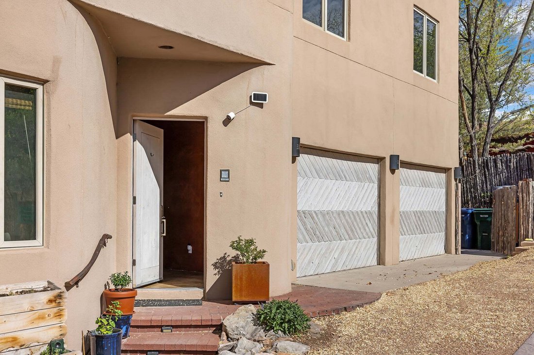 House in Santa Fe, New Mexico, United States 3 - 17729121