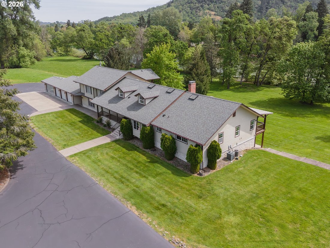 House in Roseburg, Oregon, United States 5 - 17731333