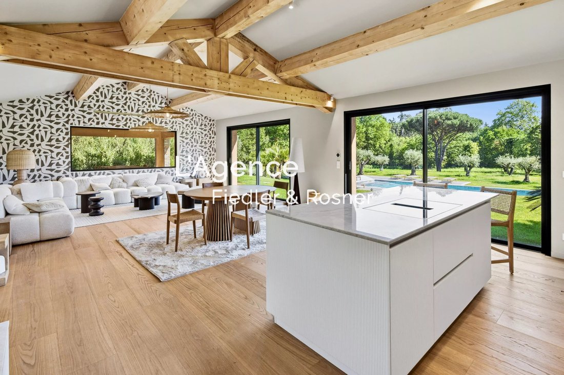 Villa in Ramatuelle, Provence-Alpes-Côte d'Azur, France 5 - 17727593
