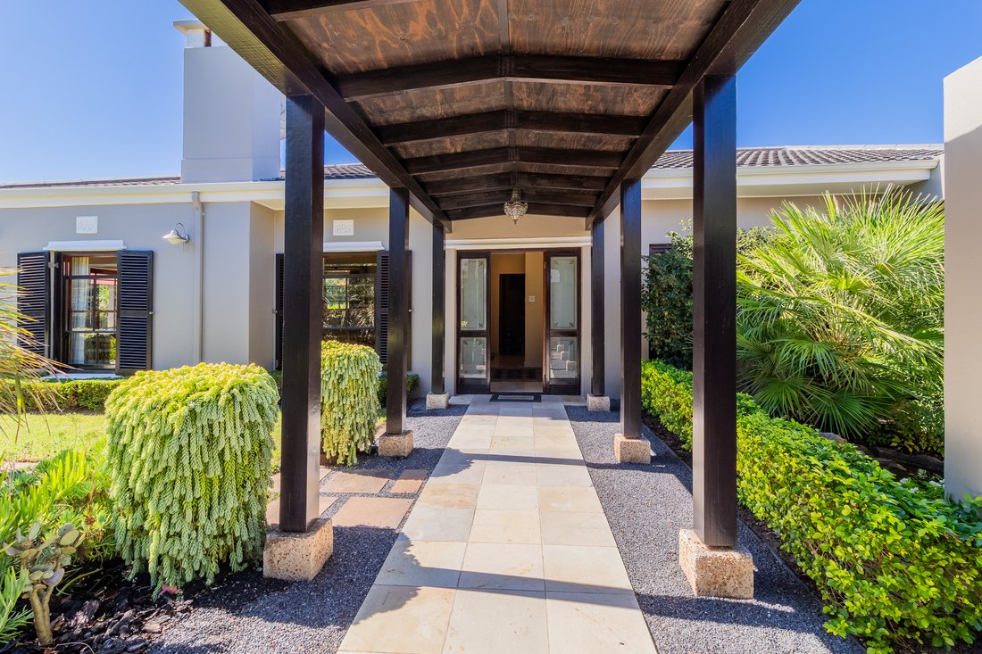 House in Cape Town, Western Cape, South Africa 4 - 17728582