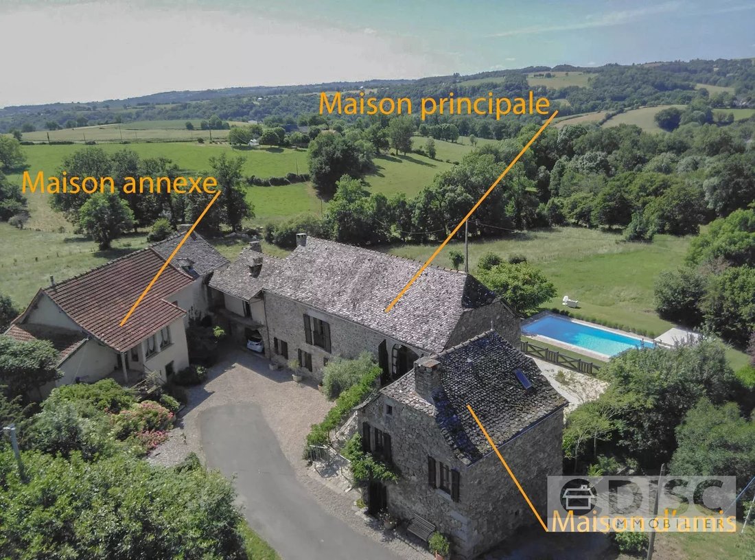 Estate in Saint-Andre-de-Najac, Occitania, France 2 - 17728139
