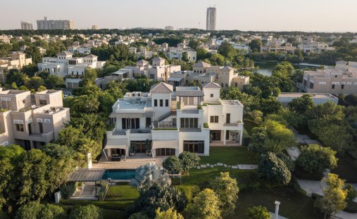 Villa in Dubai, Dubai, United Arab Emirates 1