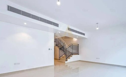 Townhouse in Damac Hills 2, Dubai, United Arab Emirates 1