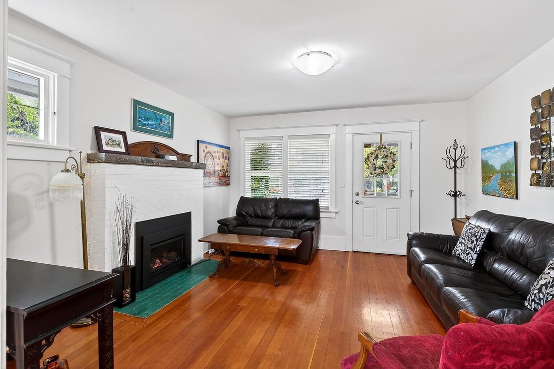 House in Kelowna, British Columbia, Canada 4 - 17727612