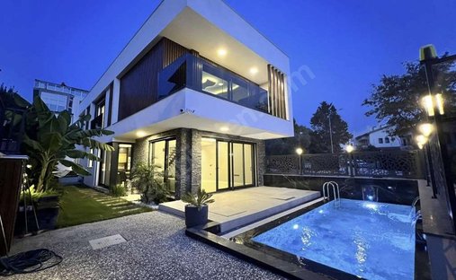 Villa in Kuşadası, Aydın, Turkey 1